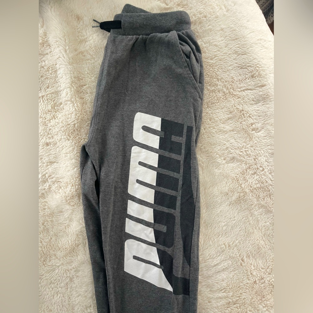 Sweatpants - Picture 2 of 3